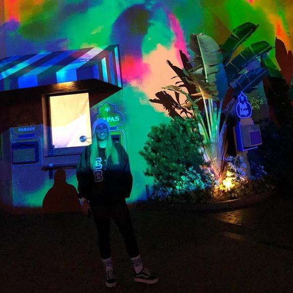 Meet your Posher, Sarah - Picture 1 of 1